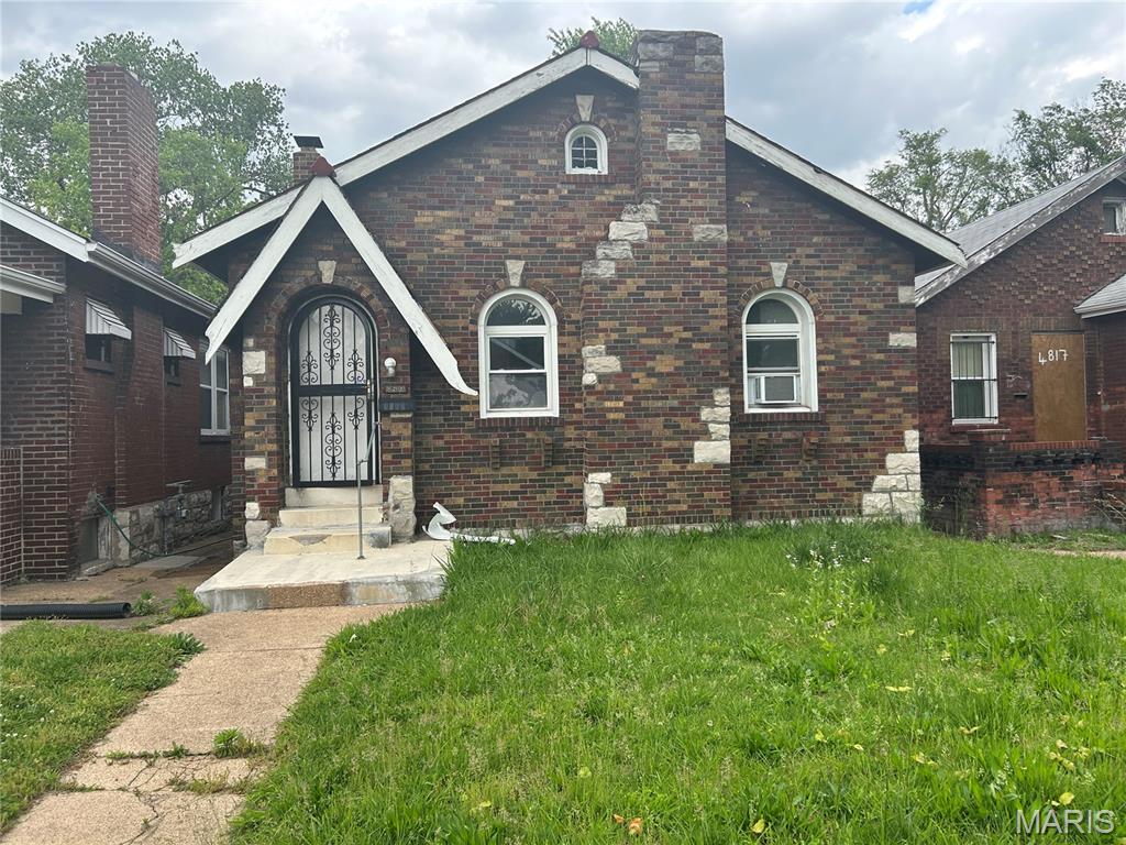Single family home for sale at 4819 Bessie Ave, Saint Louis, MO 63115 | MLS# MIS26068097