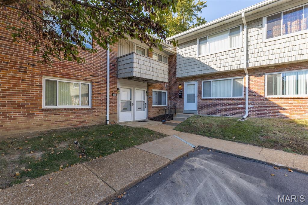 Condo for sale at 10821 Carroll Wood Way, Saint Louis, MO 63128 | MLS# MIS26068103