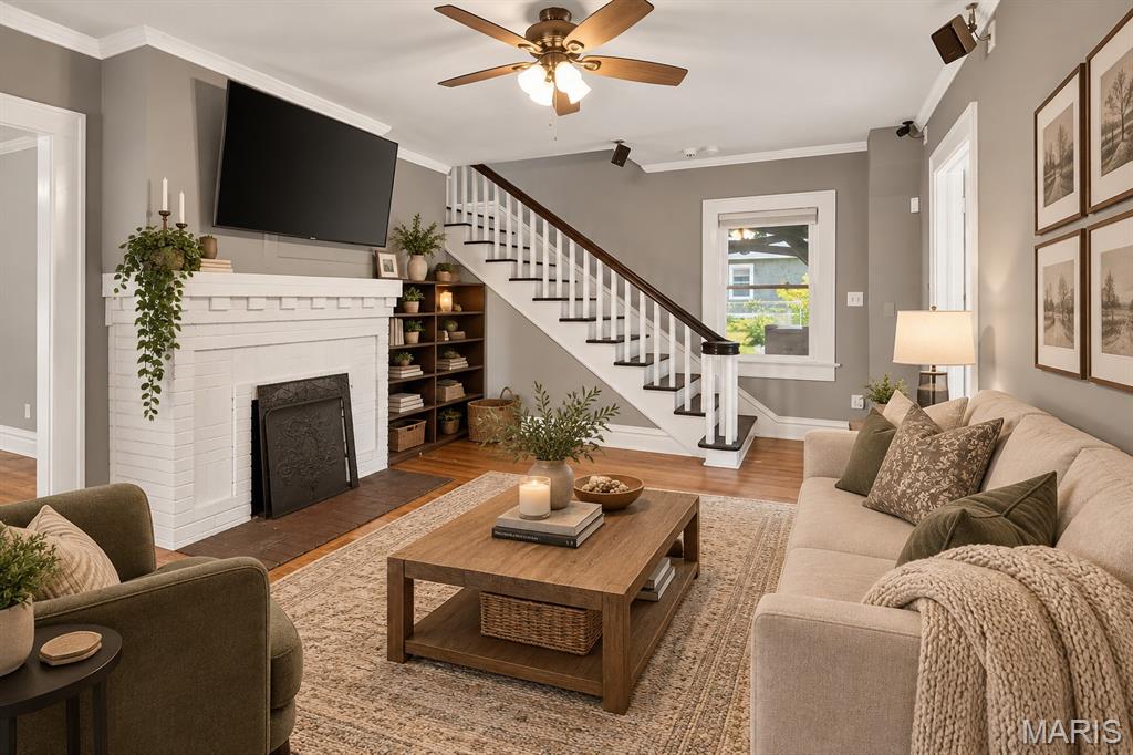 Photo 1 of Single family home for sale at 9122 Delphine Ave, Saint Louis, MO 63114 | MLS# MIS26068160 | Listing updated on 2026-10-24