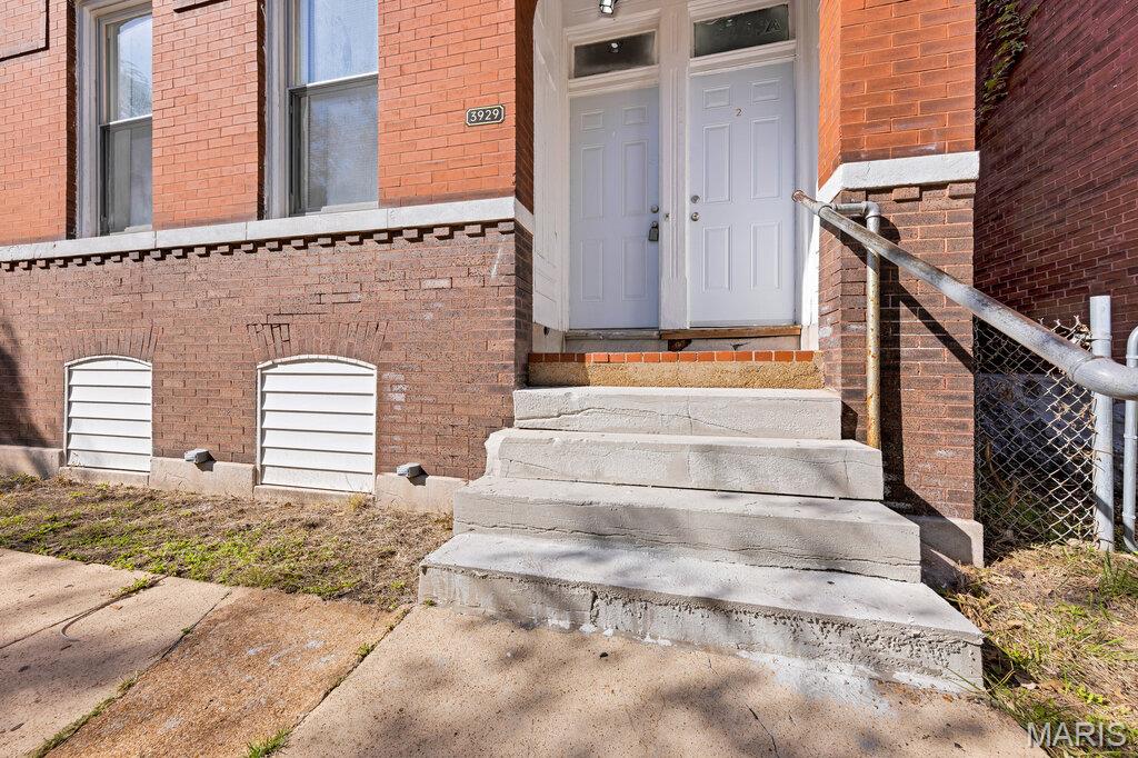 Photo 3 of Multi family home for sale at 3929 Pennsylvania Ave, Saint Louis, MO 63118 | MLS# MIS26068225 | Listing updated on 2026-10-24