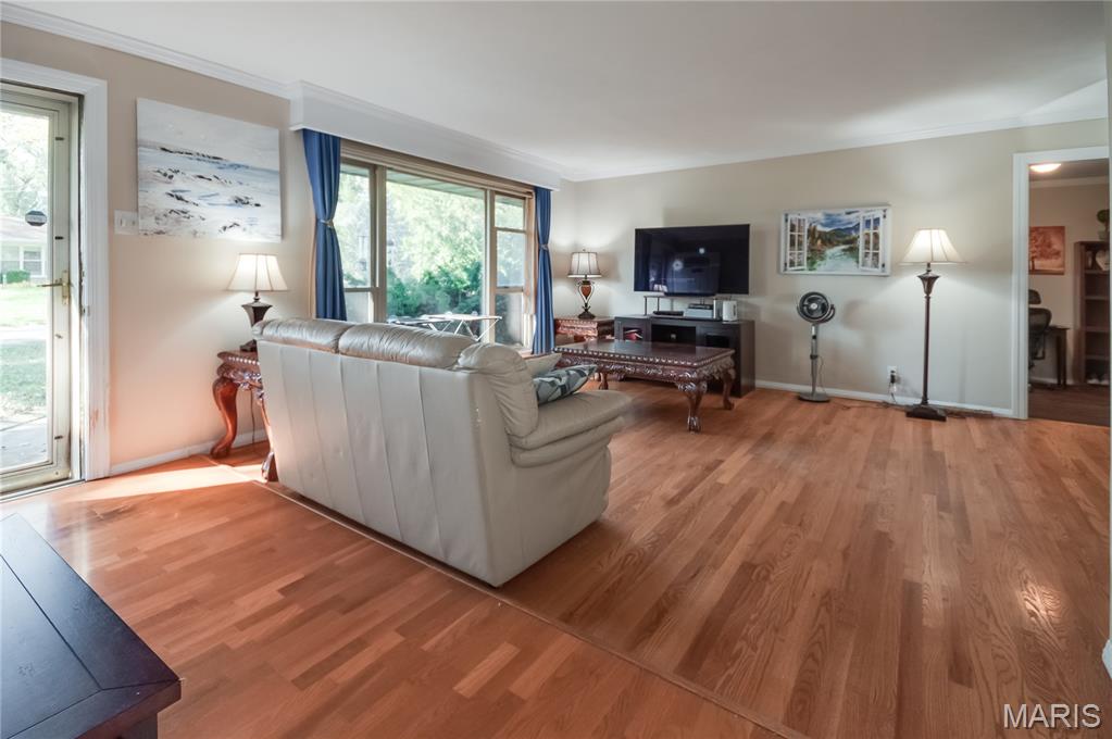 Photo 1 of Single family home for sale at 718 Villa Capri Ct, Saint Louis, MO 63132 | MLS# MIS26068229 | Listing updated on 2026-10-25