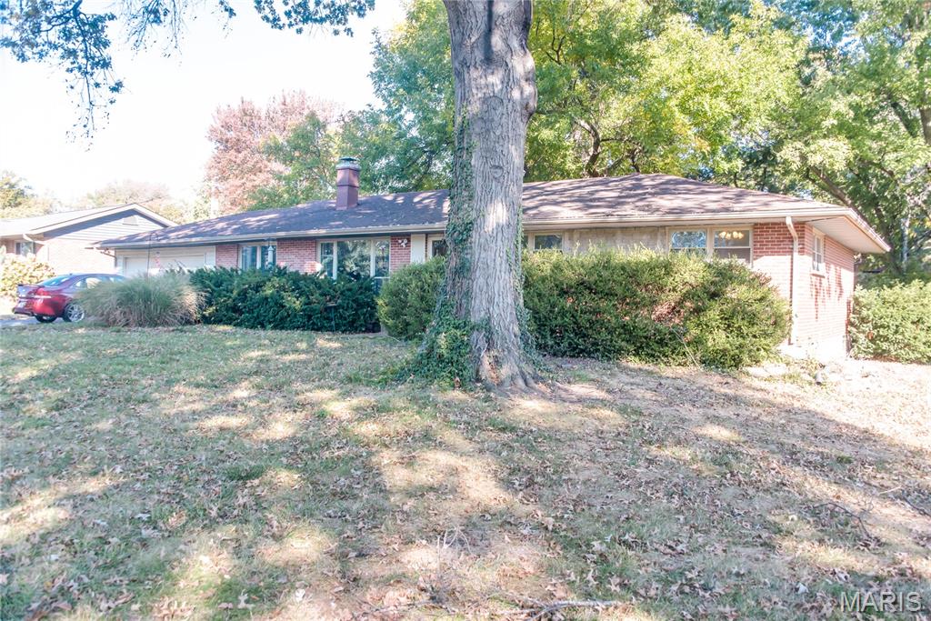 Single family home for sale at 718 Villa Capri Ct, Saint Louis, MO 63132 | MLS# MIS26068229