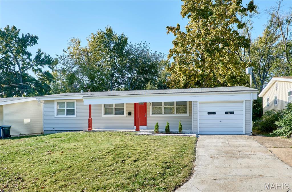 Single family home for sale at 842 Holiday Ave, Hazelwood, MO 63042 | MLS# MIS26068241