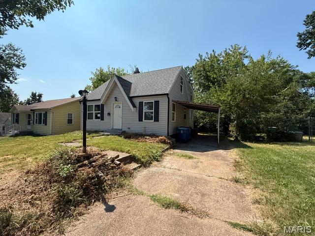 Photo 1 of Single family home for sale at 315 Superior Dr, Saint Louis, MO 63135 | MLS# MIS26068297 | Listing updated on 2026-10-25