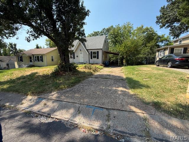 Photo 2 of Single family home for sale at 315 Superior Dr, Saint Louis, MO 63135 | MLS# MIS26068297 | Listing updated on 2026-10-25