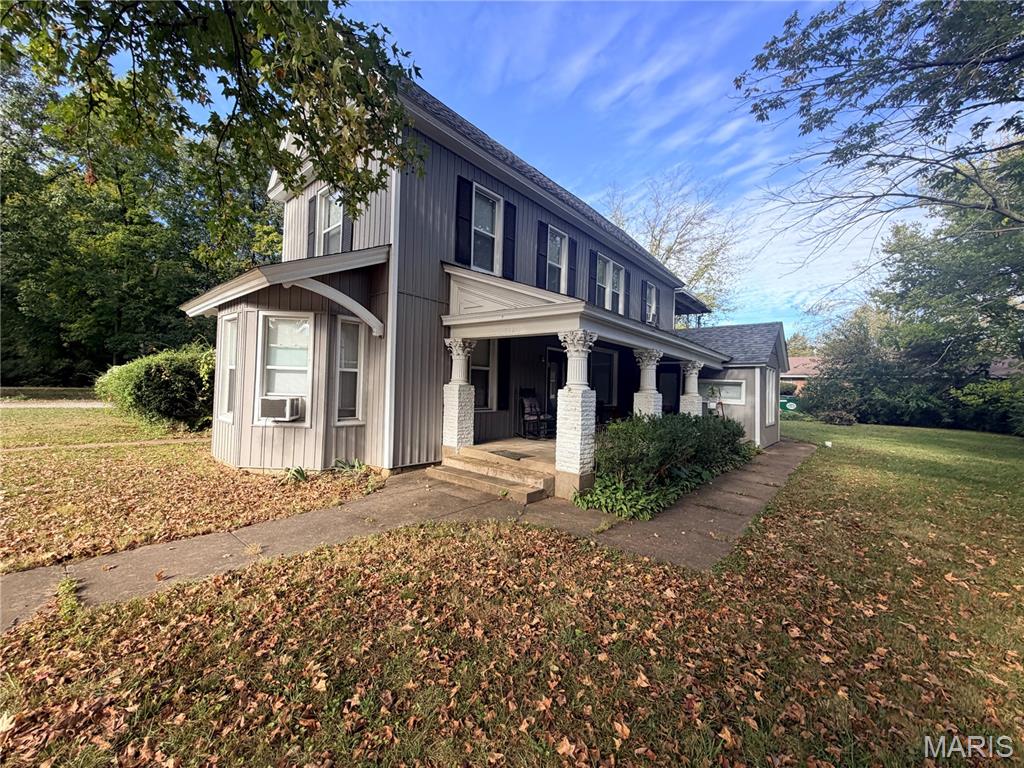 Photo 2 of Multi family home for sale at 419 W Columbia St, Farmington, MO 63640 | MLS# MIS26068303 | Listing updated on 2026-10-24