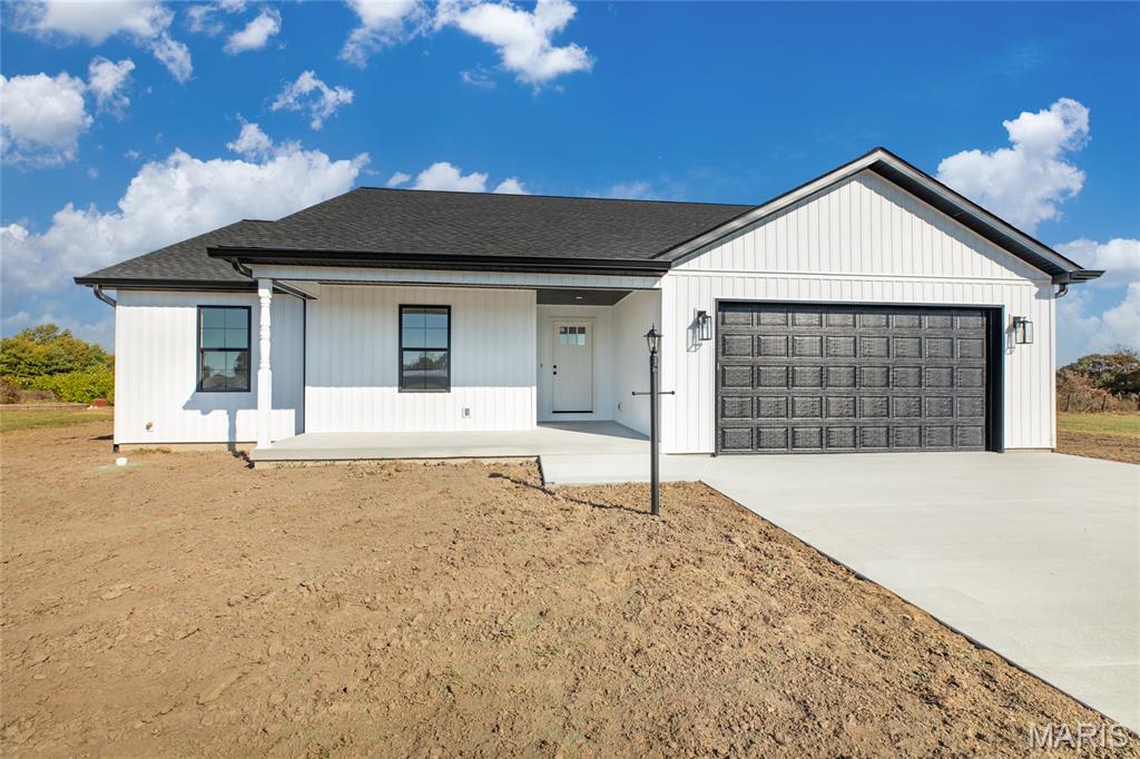 Photo 1 of Single family home for sale at 188 Ashton Dr, Brighton, IL 62012 | MLS# MIS26068349 | Listing updated on 2026-10-24