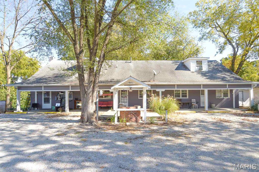 Photo 1 of Multi family home for sale at 2911 S Belt W, Belleville, IL 62226 | MLS# MIS26068356 | Listing updated on 2026-10-25