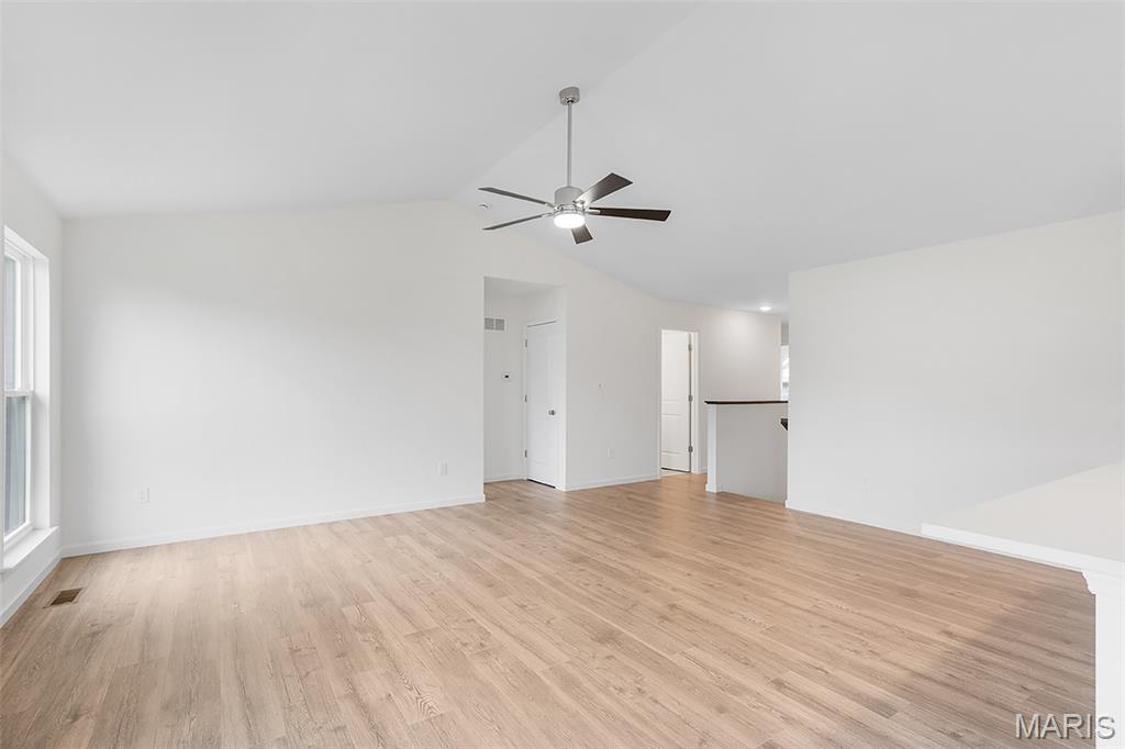 Photo 4 of Single family home for sale at 2343 Fernau Ct, Florissant, MO 63031 | MLS# MIS26068383 | Listing updated on 2026-10-24