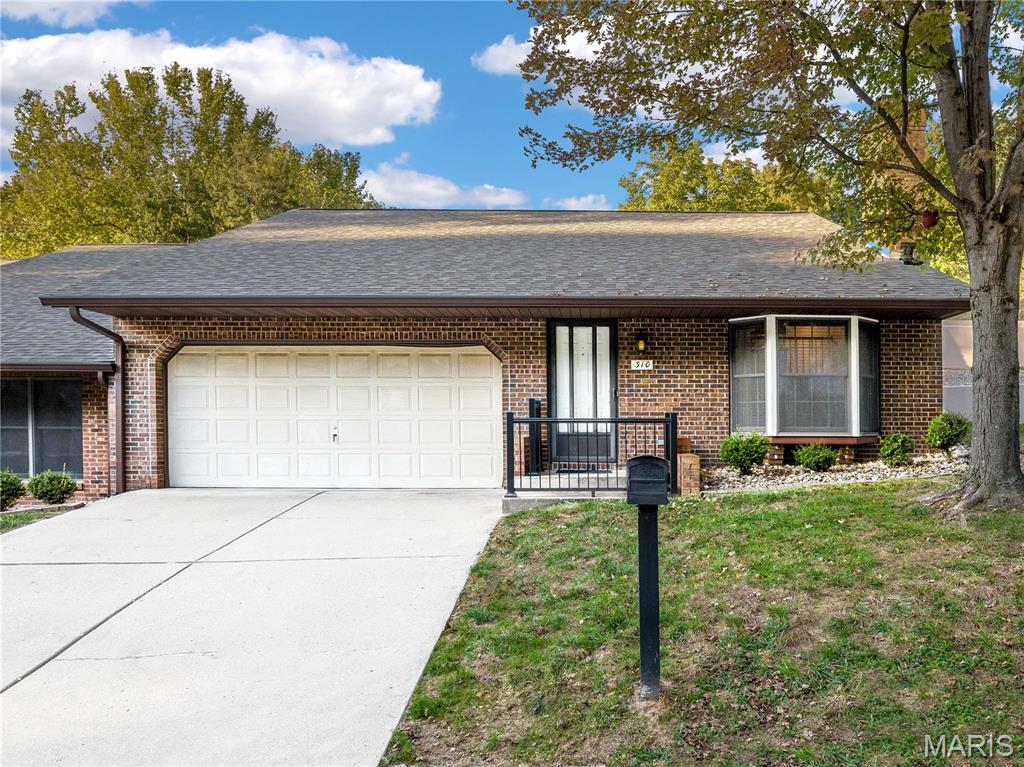 Photo 1 of Condo for sale at 310 Northcrest Dr, Collinsville, IL 62234 | MLS# MIS26068405 | Listing updated on 2026-10-26