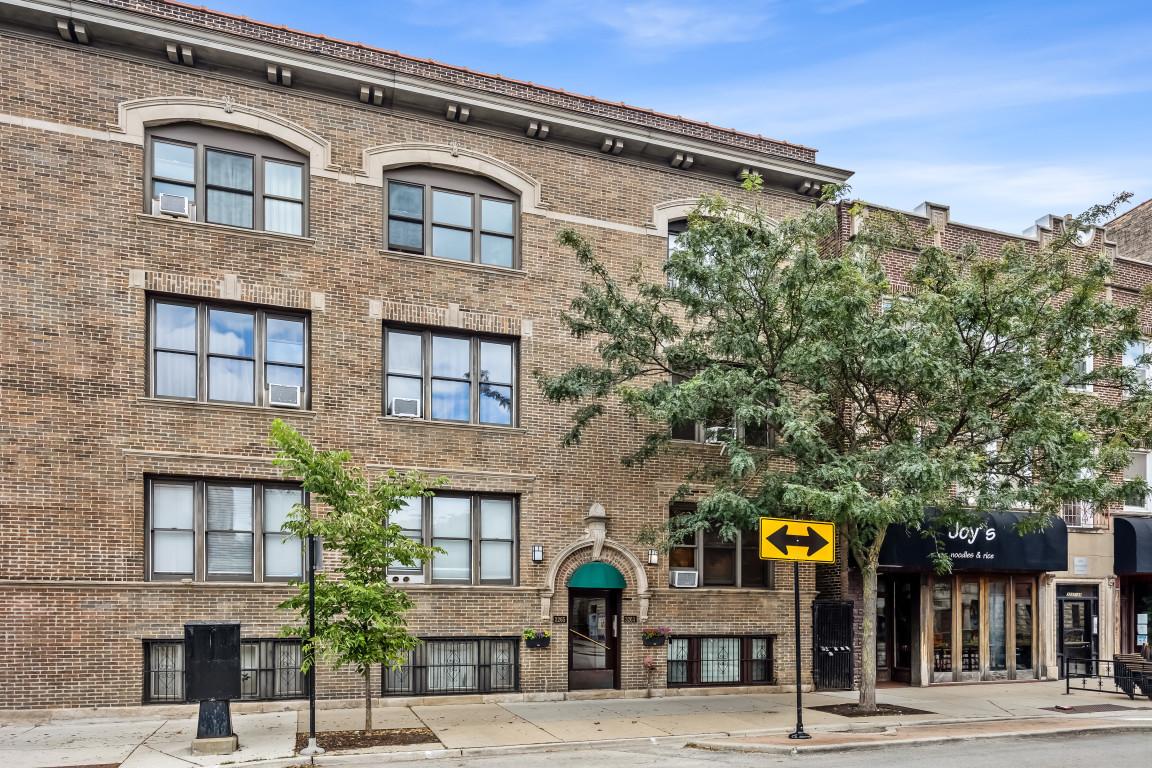 Condo for sale at 3263 N Broadway St #2, Chicago, IL 60657 | MLS# 12580947