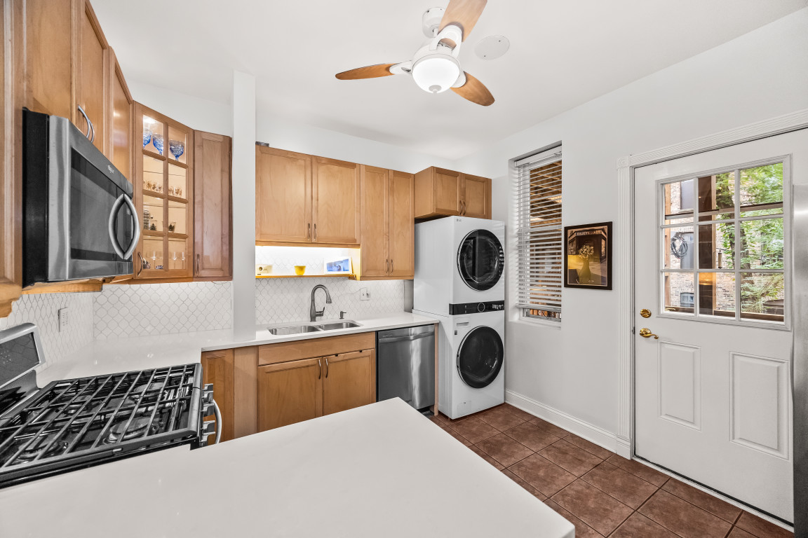 Photo 4 of Condo for sale at 3263 N Broadway St #2, Chicago, IL 60657 | MLS# 12580947 | Listing updated on 2026-09-24