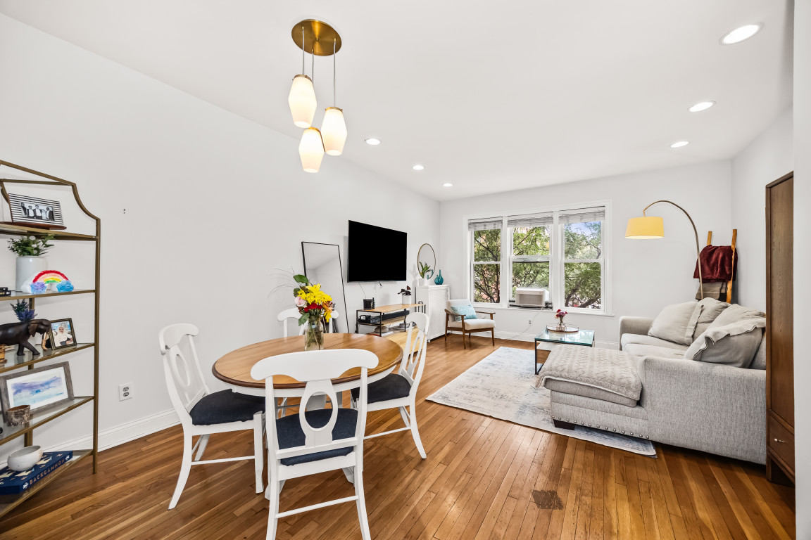 Photo 3 of Condo for sale at 3263 N Broadway St #2, Chicago, IL 60657 | MLS# 12580947 | Listing updated on 2026-09-24