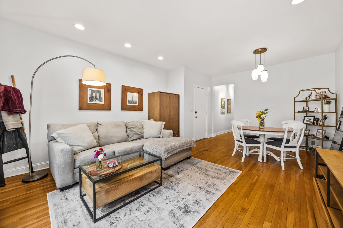 Photo 2 of Condo for sale at 3263 N Broadway St #2, Chicago, IL 60657 | MLS# 12580947 | Listing updated on 2026-09-24