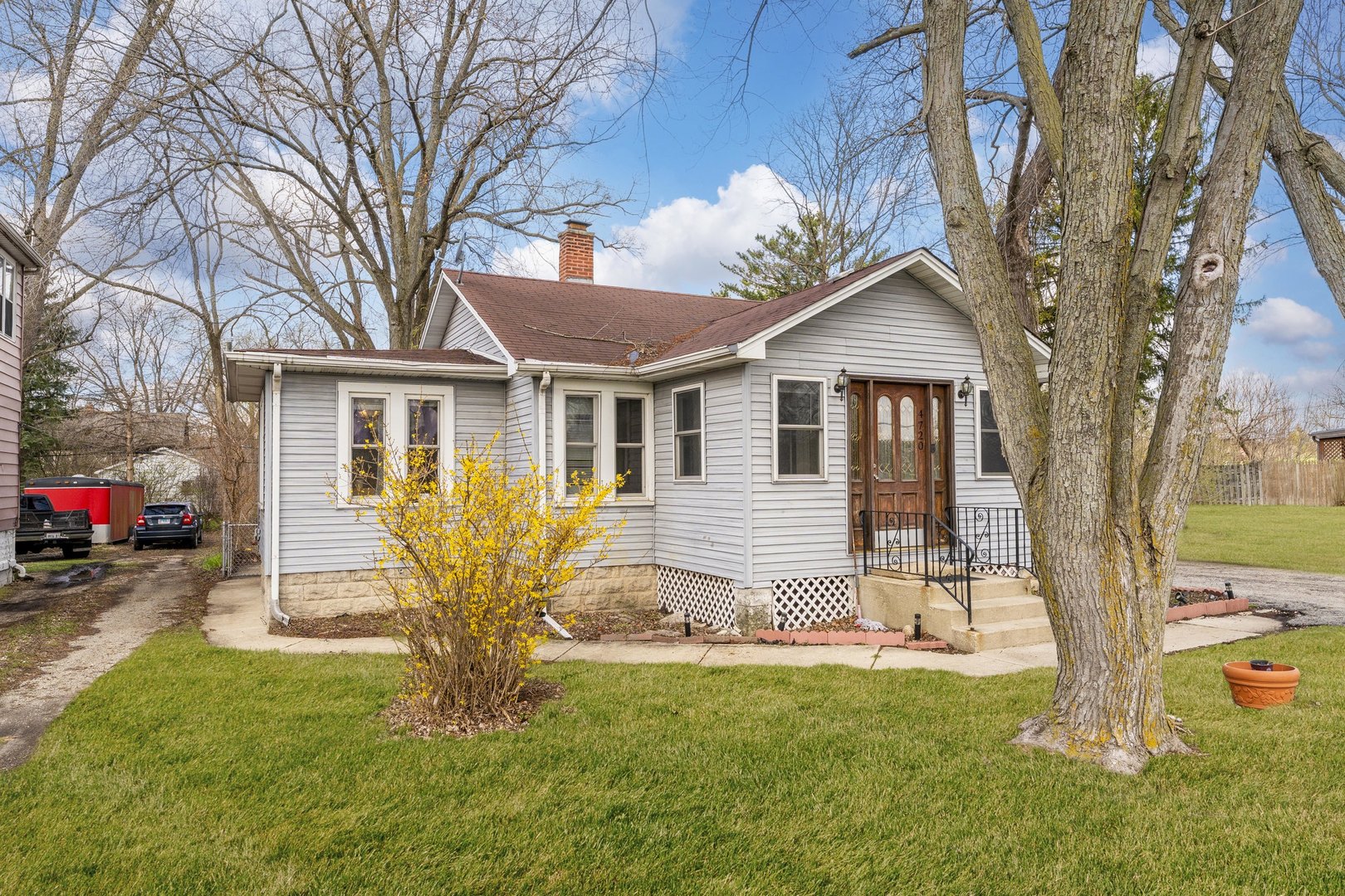 Photo 3 of Single family home for sale at 4720 Lincoln Ave, Lisle, IL 60532 | MLS# 12608695 | Listing updated on 2026-09-24
