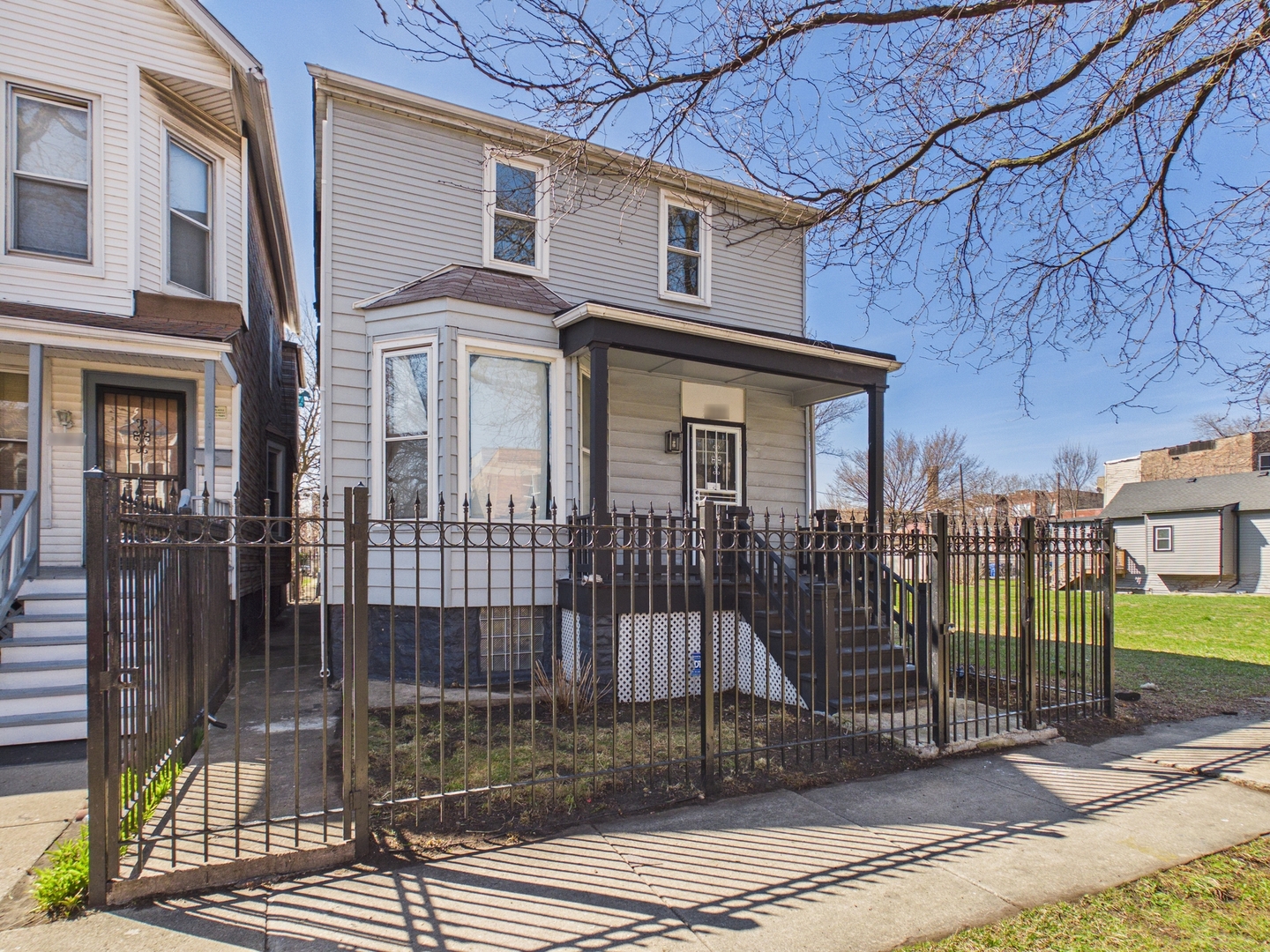 Photo 2 of Sale Pending at 7122 S Champlain Ave, Chicago, IL 60619 | MLS# 12611103 | Listing updated on 2026-09-21