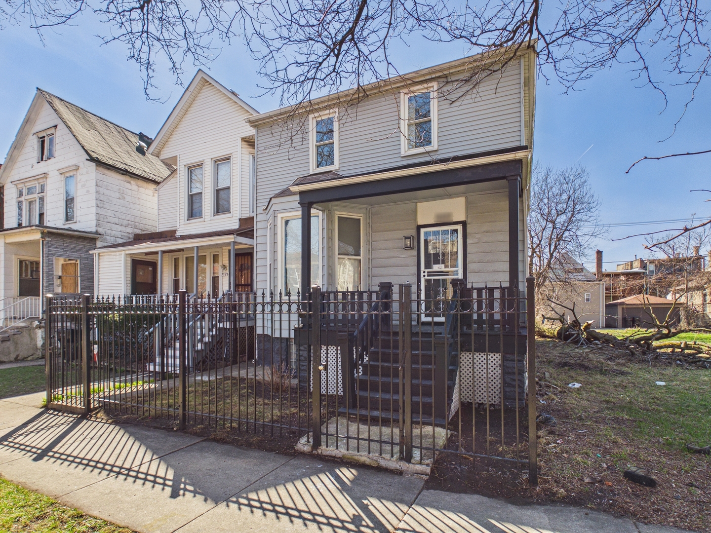 Photo 3 of Sale Pending at 7122 S Champlain Ave, Chicago, IL 60619 | MLS# 12611103 | Listing updated on 2026-09-21