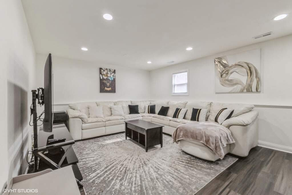 Photo 4 of Single family home for sale at 1119 Harding Ave, Calumet City, IL 60409 | MLS# 12651204 | Listing updated on 2026-09-24