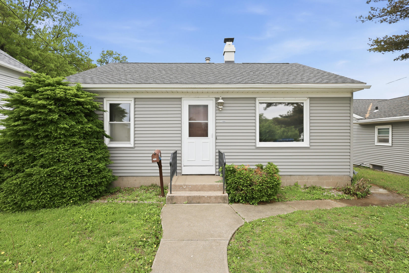 Photo 1 of Single family home for sale at 2506 17th Street, Rock Island, IL 61201 | MLS# 12657024 | Listing updated on 2026-09-24