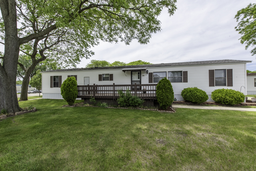 Manufactured home for sale at 696 Birch Ave, Park City, IL 60085 | MLS# 12657820