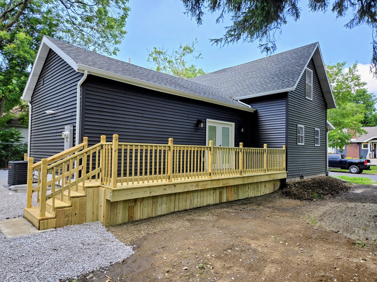 Photo 3 of Single family home for sale at 805 E California Ave, Urbana, IL 61801 | MLS# 12666258 | Listing updated on 2026-09-21