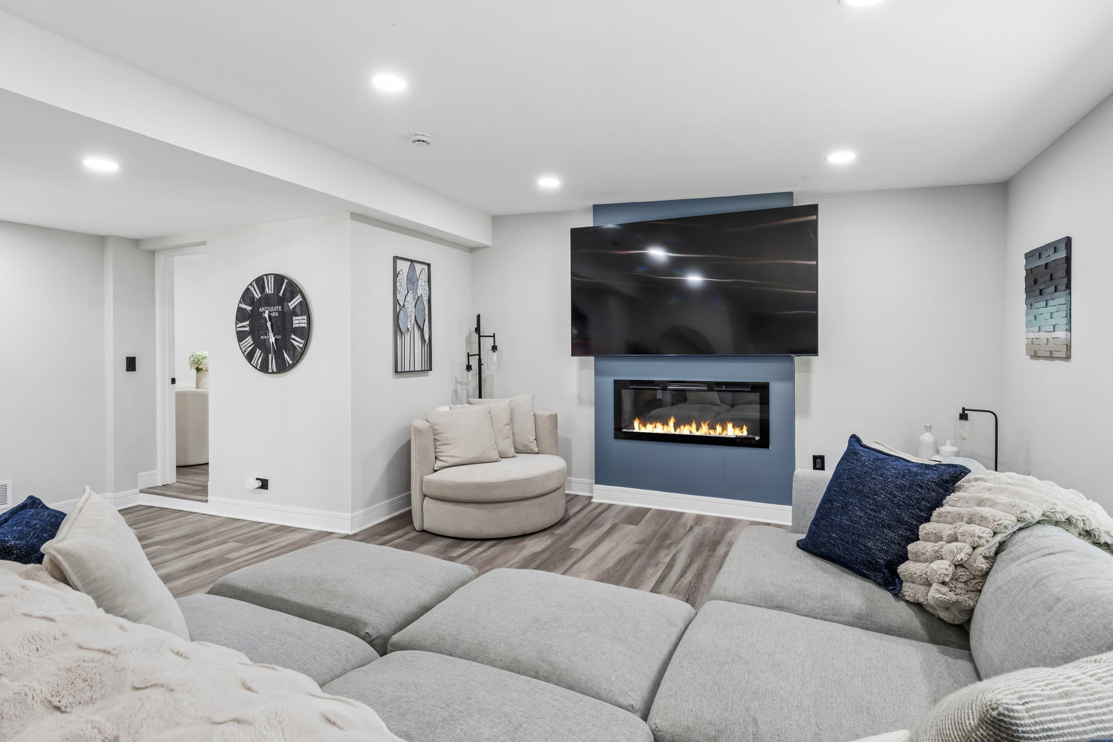 Photo 3 of Single family home for sale at 1124 59th Street, Downers Grove, IL 60516 | MLS# 12695428 | Listing updated on 2026-09-21