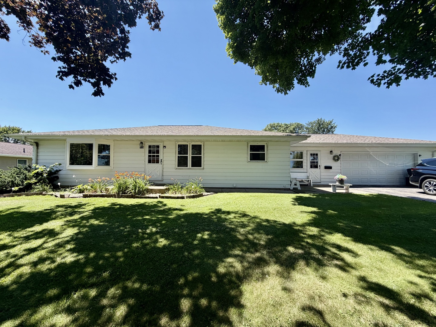 Photo 1 of Single family home for sale at 715 Hager Ave, Milledgeville, IL 61051 | MLS# 12705717 | Listing updated on 2026-09-24