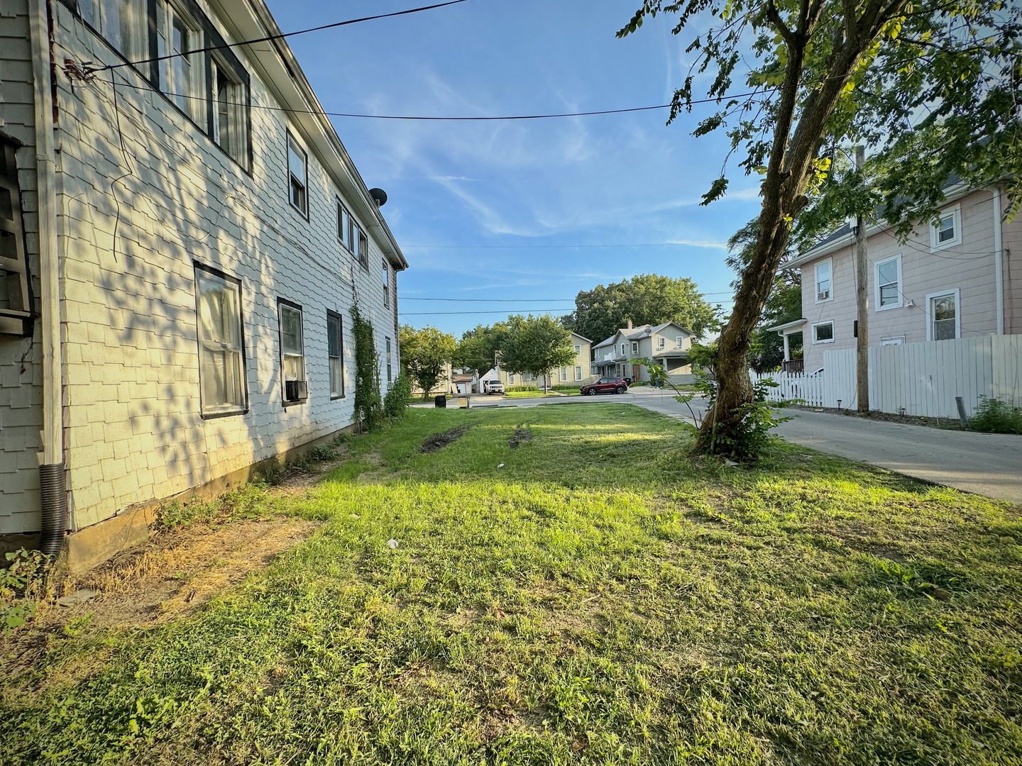 Photo 4 of Land for sale at 422 North Ave, Aurora, IL 60505 | MLS# 12707199 | Listing updated on 2026-09-24