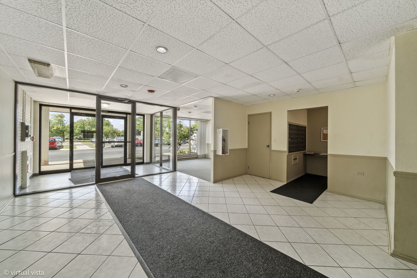 Photo 2 of Condo for sale at 9737 N Fox Glen Dr #1G, Niles, IL 60714 | MLS# 12709039 | Listing updated on 2026-09-24