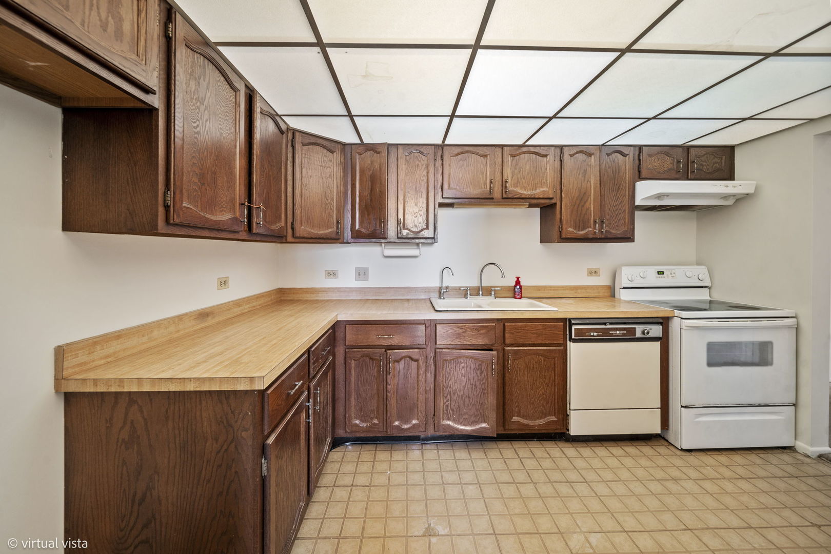 Photo 3 of Condo for sale at 9737 N Fox Glen Dr #1G, Niles, IL 60714 | MLS# 12709039 | Listing updated on 2026-09-24