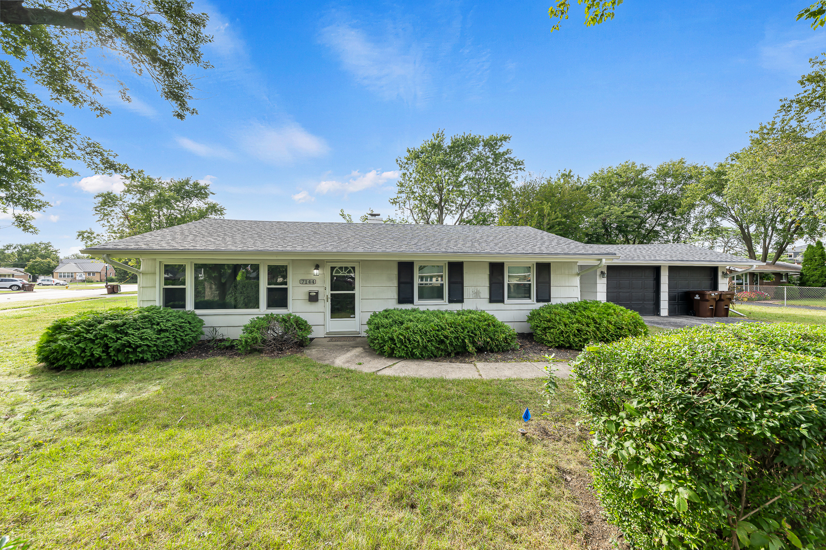 Photo 1 of Single family home for sale at 7144 173rd Place, Tinley Park, IL 60477 | MLS# 12717505 | Listing updated on 2026-09-21