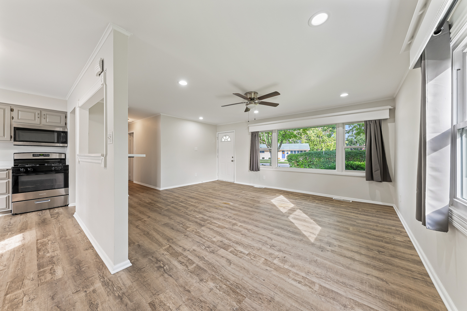 Photo 3 of Single family home for sale at 7144 173rd Place, Tinley Park, IL 60477 | MLS# 12717505 | Listing updated on 2026-09-21