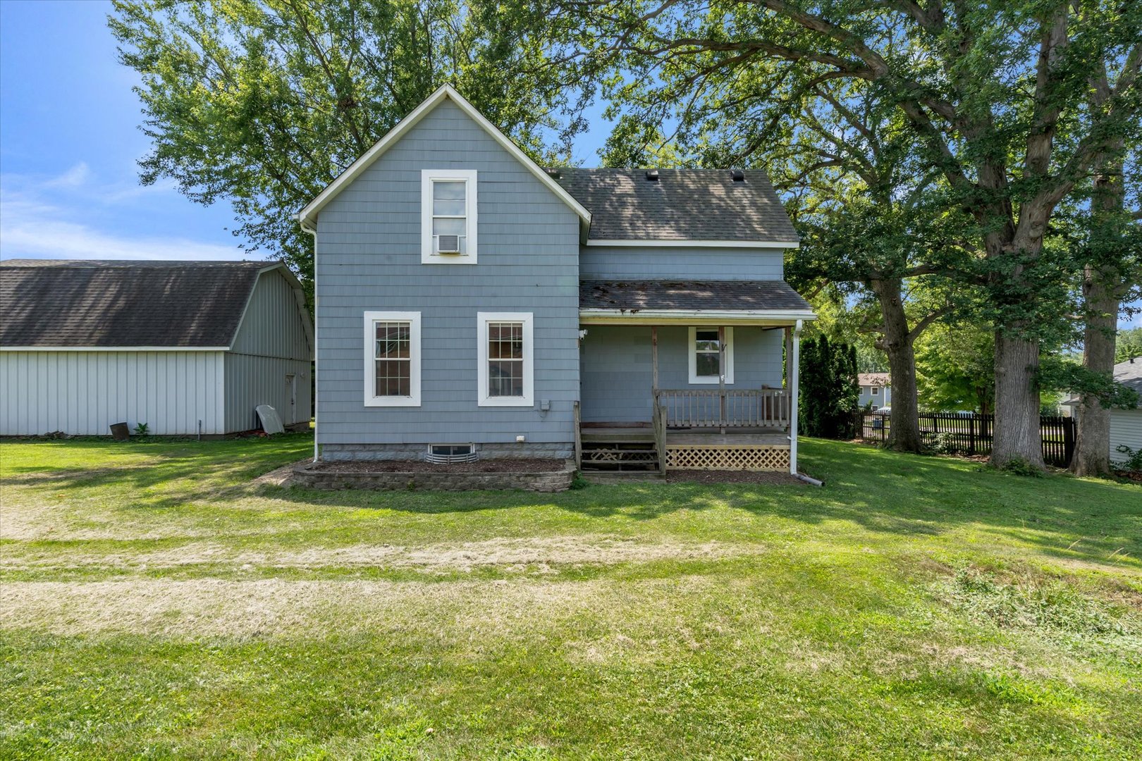 Photo 2 of Single family home for sale at 513 12th Street, Silvis, IL 61282 | MLS# 12718578 | Listing updated on 2026-09-24