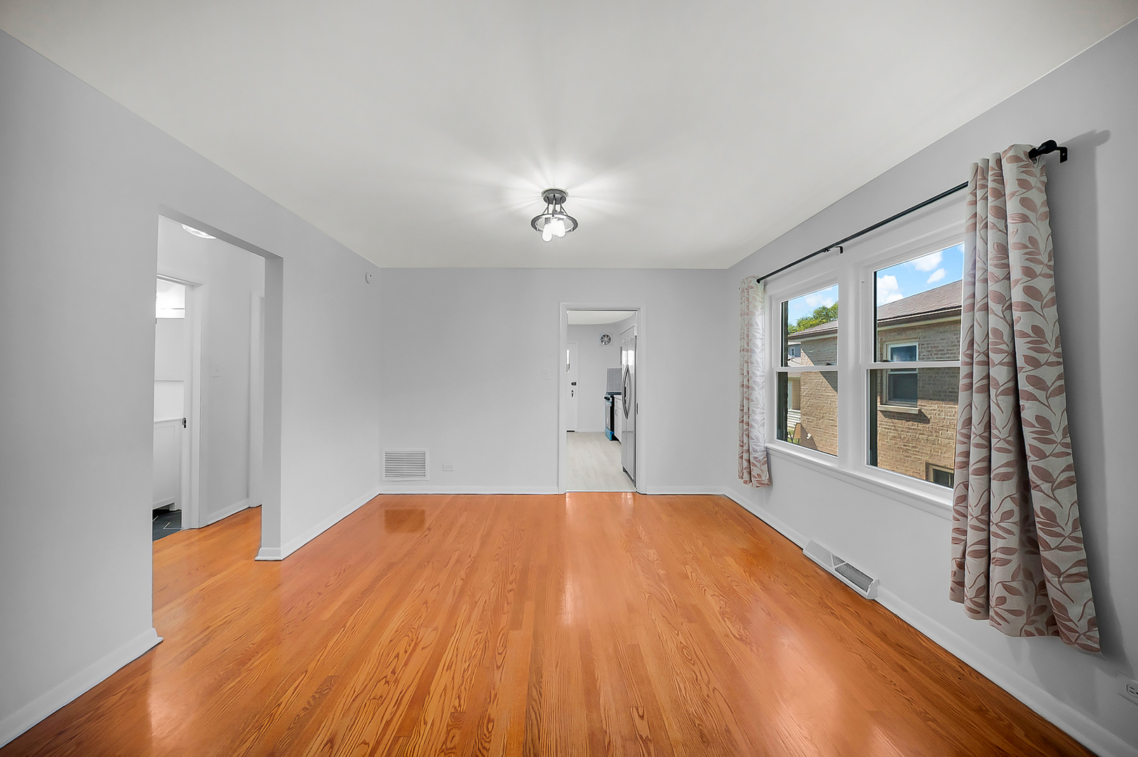 Photo 4 of Single family home for sale at 11834 S Campbell Ave, Chicago, IL 60655 | MLS# 12720890 | Listing updated on 2026-09-24