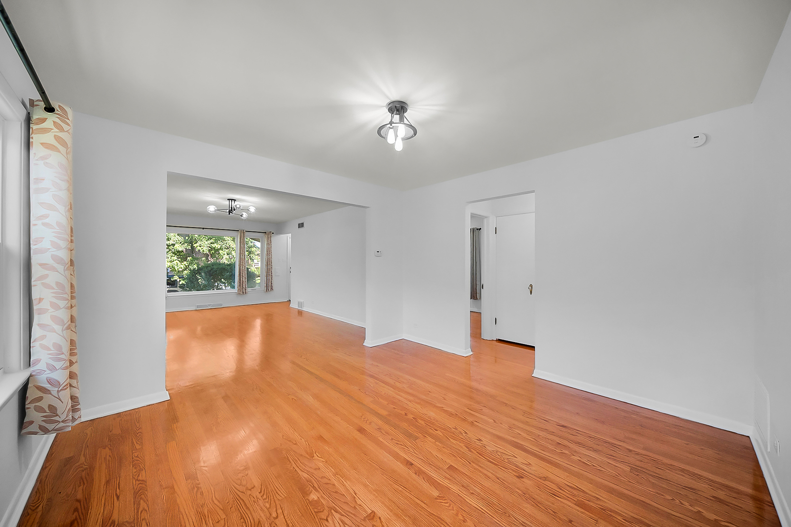 Photo 3 of Single family home for sale at 11834 S Campbell Ave, Chicago, IL 60655 | MLS# 12720890 | Listing updated on 2026-09-24