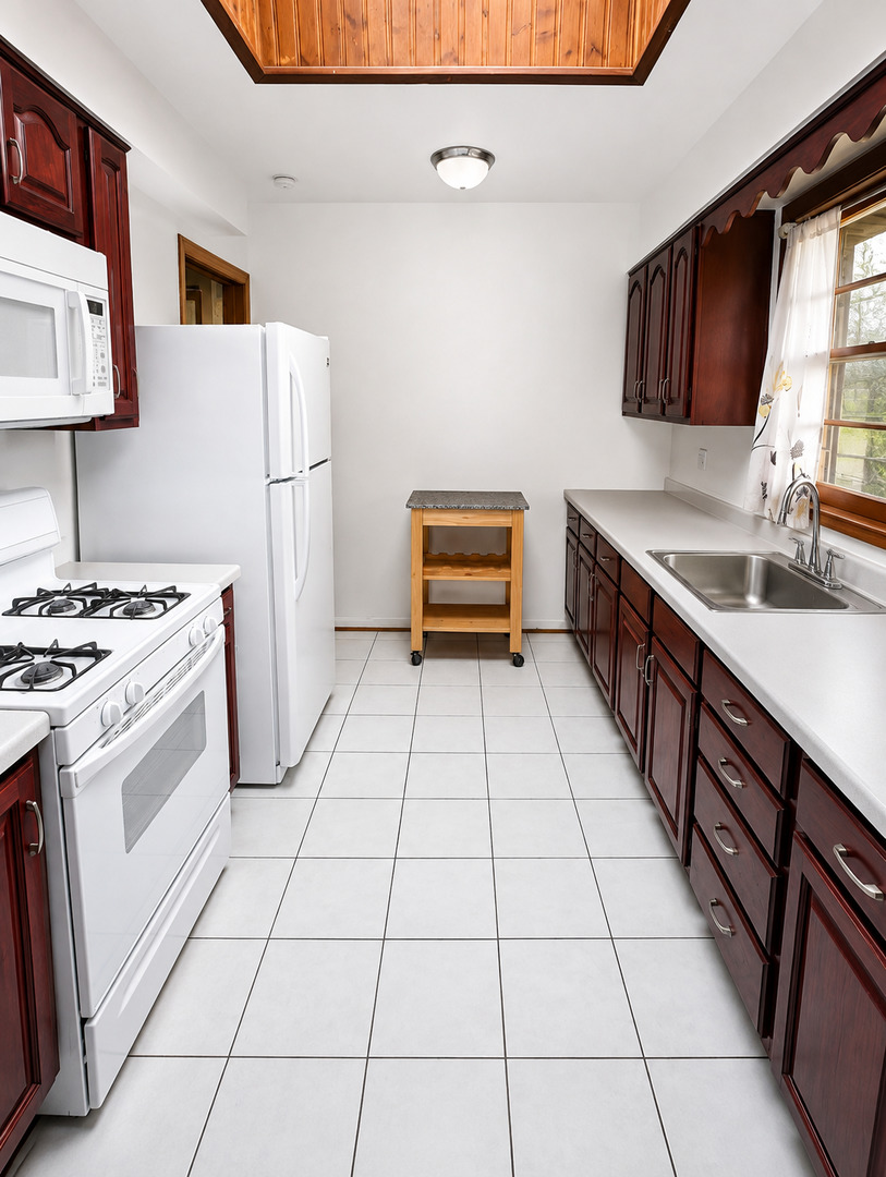 Photo 4 of Single family home for sale at 2295 177th Street, Lansing, IL 60438 | MLS# 12725851 | Listing updated on 2026-09-24