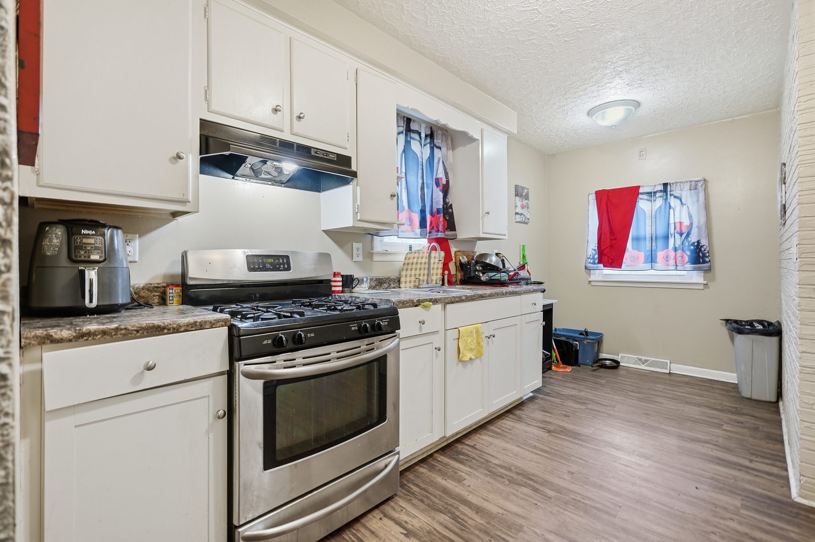 Listing Photo 5 - Condo for sale in building located at 142 13th St, Silvis, IL 61282