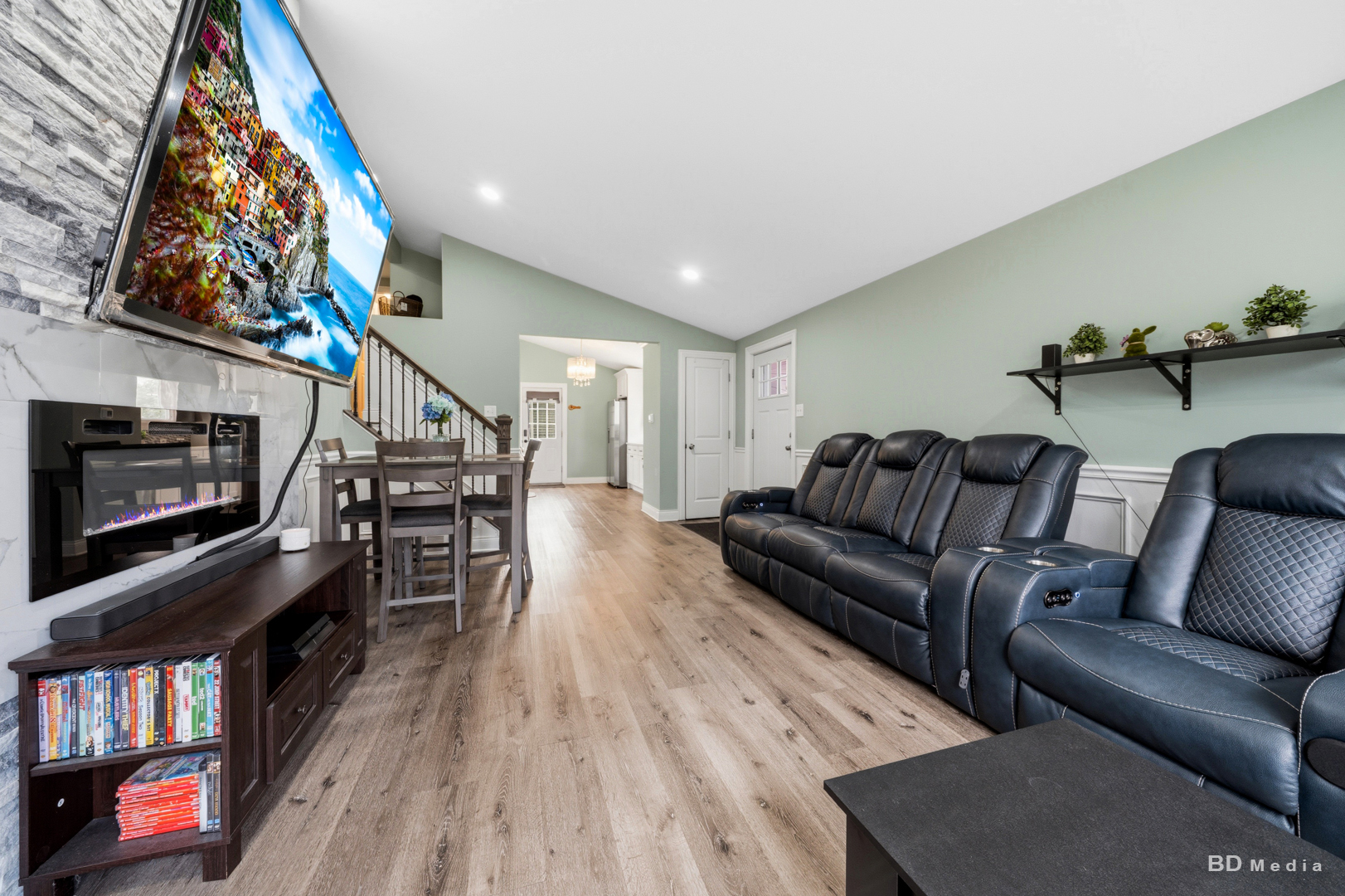 Photo 3 of Single family home for sale at 16210 Ashland Ave, Markham, IL 60428 | MLS# 12726380 | Listing updated on 2026-09-24