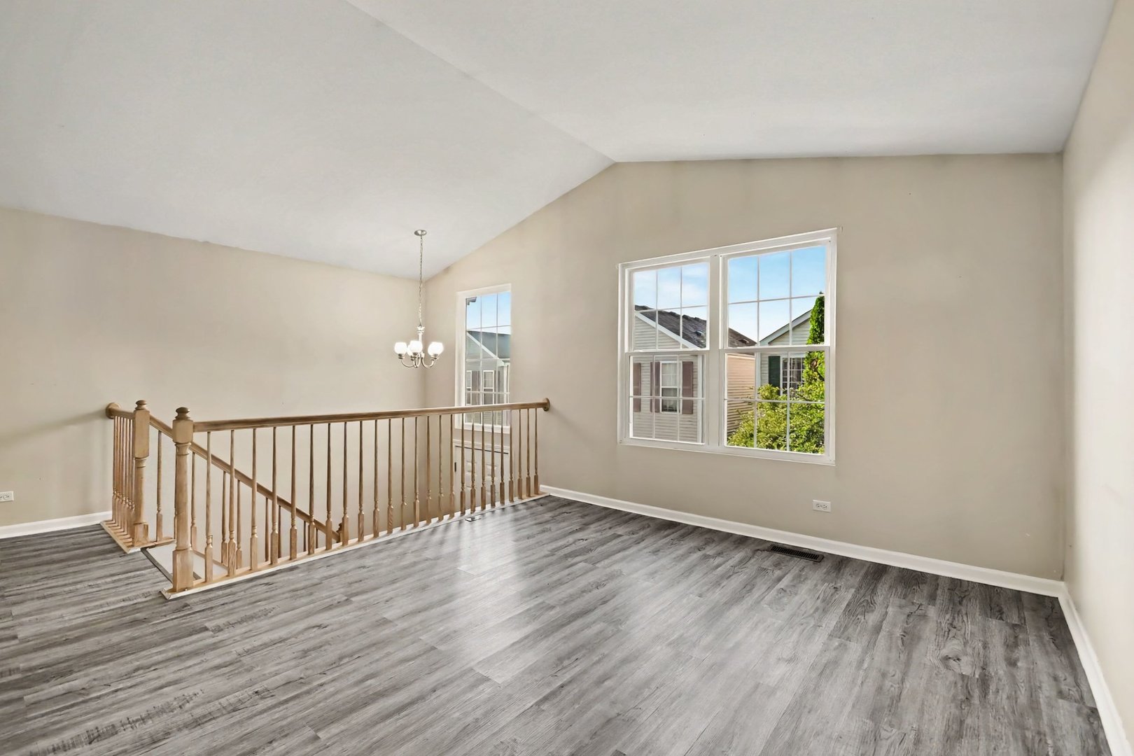Photo 3 of Single family home for sale at 1033 Symphony Dr, Aurora, IL 60504 | MLS# 12727154 | Listing updated on 2026-09-24