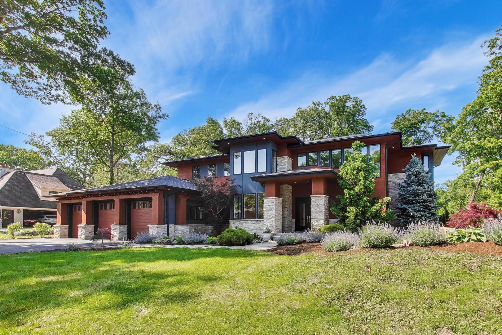 Photo 1 of Mansion for sale at 10 Picton Rd, Roselle, IL 60172 | MLS# 12729608 | Listing updated on 2026-09-24