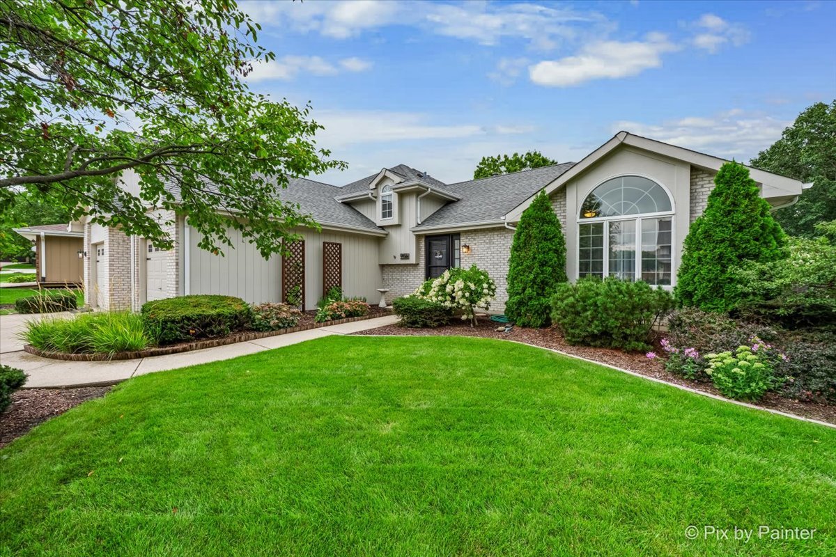 Photo 1 of Single family home for sale at 708 Ravinia Dr, Shorewood, IL 60404 | MLS# 12730039 | Listing updated on 2026-09-24