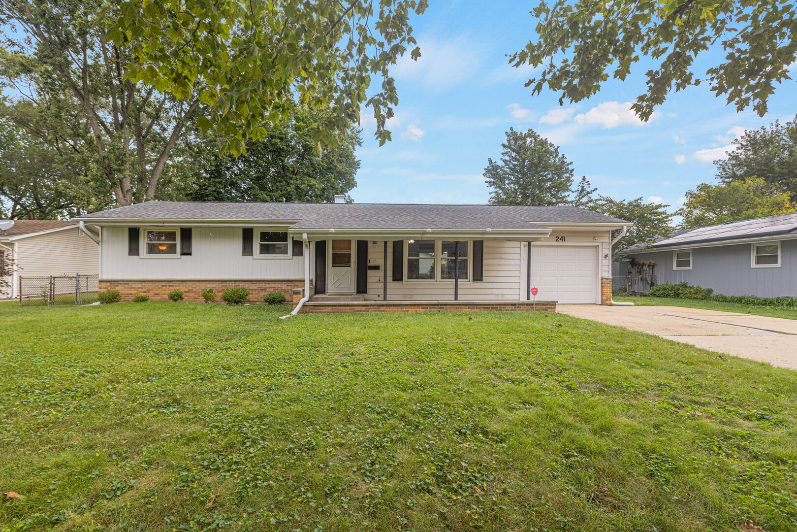 Photo 1 of Single family home for sale at 241 Arrowhead Trl, Carol Stream, IL 60188 | MLS# 12731238 | Listing updated on 2026-09-24
