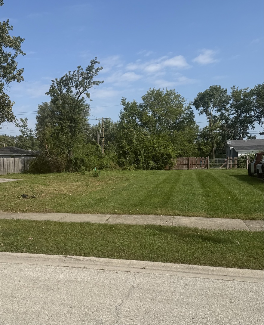 Land for sale at 834 E 152nd Street, Phoenix, IL 60426 | MLS# 12731958