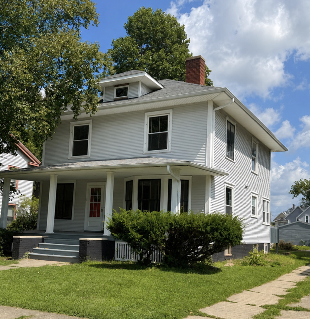 Single family home for sale at 722 S Chestnut St, Kewanee, IL 61443 | MLS# 12742205