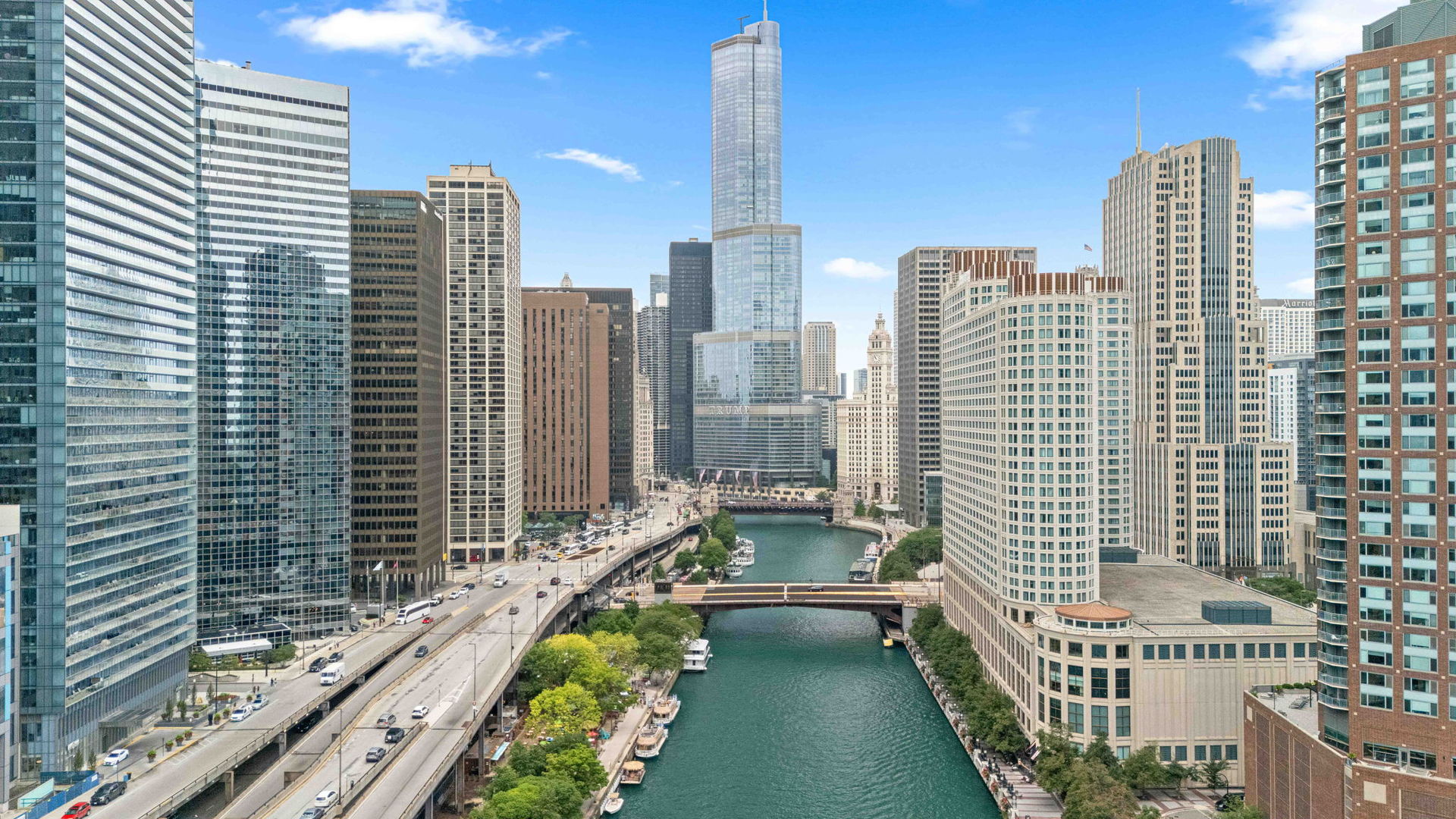 Listing Photo 2 - Condo for sale in building located at 440 N Mcclurg Ct, Chicago, IL 60611 - Unit #805
