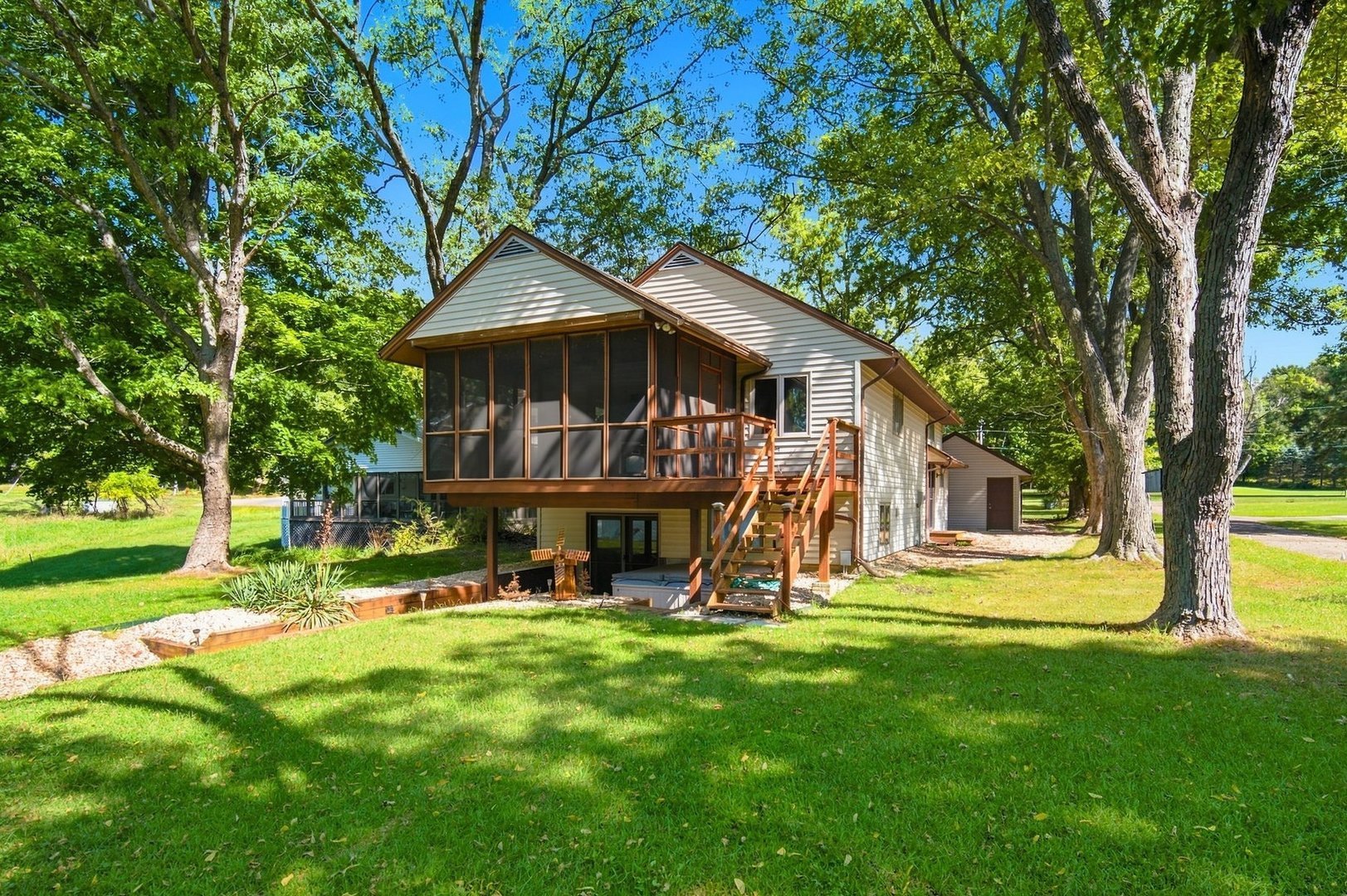 Photo 1 of Single family home for sale at 154 Beachview Ct, Varna, IL 61375 | MLS# 12749454 | Listing updated on 2026-10-07