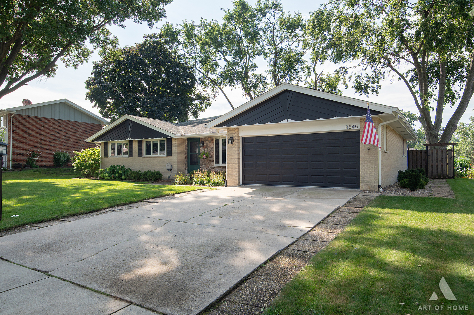 Photo 2 of Single family home for sale at 8545 Walnut Ave, Orland Park, IL 60462 | MLS# 12750142 | Listing updated on 2026-09-24