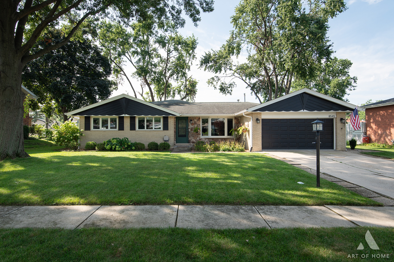 Photo 1 of Single family home for sale at 8545 Walnut Ave, Orland Park, IL 60462 | MLS# 12750142 | Listing updated on 2026-09-24