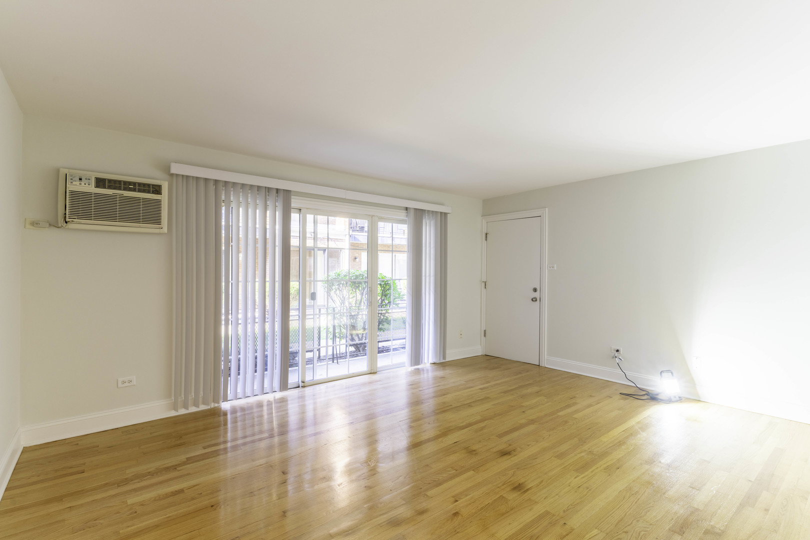 Photo 4 of Condo for sale at 6255 S Mason St #1C, Chicago, IL 60638 | MLS# 12750252 | Listing updated on 2026-09-24