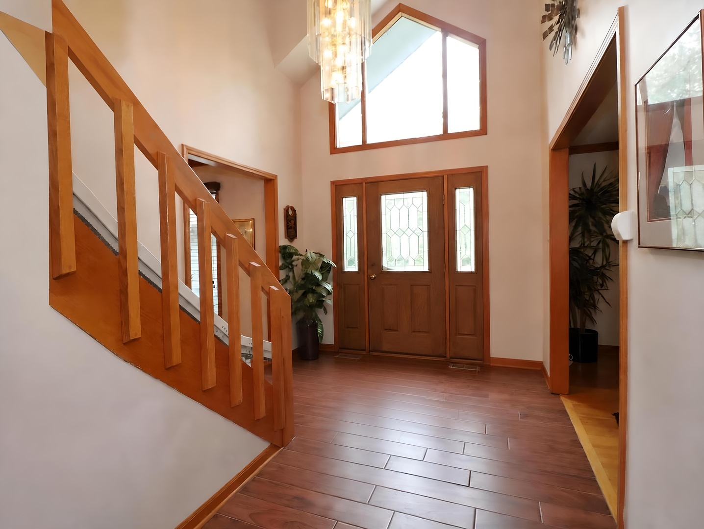 Photo 3 of Single family home for sale at 313 Whitmore Ln, Lake Forest, IL 60045 | MLS# 12752140 | Listing updated on 2026-09-21